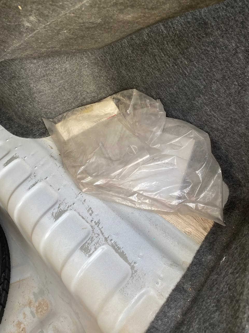 السلام عليكم نيسان سني موديل ٢٠٢٠ بغداد ماشيه 58 الف بليته زركه السياره بيها ٣ مكانات بارد بسيط وبيها جاملغ ونص باب صبغ خلفي سونارها مرفق مع الصور السعر ١٠٨ وبيها مجال العنوان الصالحيه مدوامه أرضيات بسيرها منازل للاستفسار ***********
