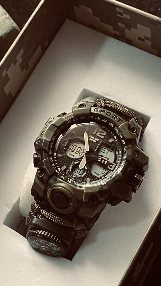 � عرض خاص – ساعة تكتيكية قويه🔥
إذا تدور على ساعة تتحمل الشغل  والطلعات 👌
هاي الساعة من نوع 5.11 Army تصميم عسكري مميز، شكلها يخبل ويعطيك هيبة 💪

✔️ مقاومة للصدمات
✔️ شاشة دبل (عقارب + ديجيتال)
✔️ إضاءة ليلية
✔️ ستايل رجالي قوي
✔️ تجي ويا علبتها 

مناسبة للدوام، السفر، الطلعات وحتى الاستخدام اليومي 👌

📍 السعر مناسب وقابل للتفاهم
📩 للحجز والاستفسار راسل خاص
0776 691 6933
لا تضيع الفرصة… الكمية مح
