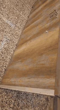 بغداد الحريه السعر الباب التركي 250
بي مجال بسيط نضيف كلش اخو جديد    ***********
