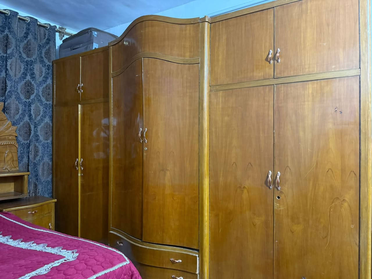 للبيع 
غرفة نوم خشب تسكام 
غرفه نضيفه وجاهزه 
طابقين ام 6
السعر 650 
العنوان كربلاء طويريج
***********
***********
