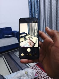 آيفون ١٢ • ٦٤ جيجا • فلاش ما يشتغل