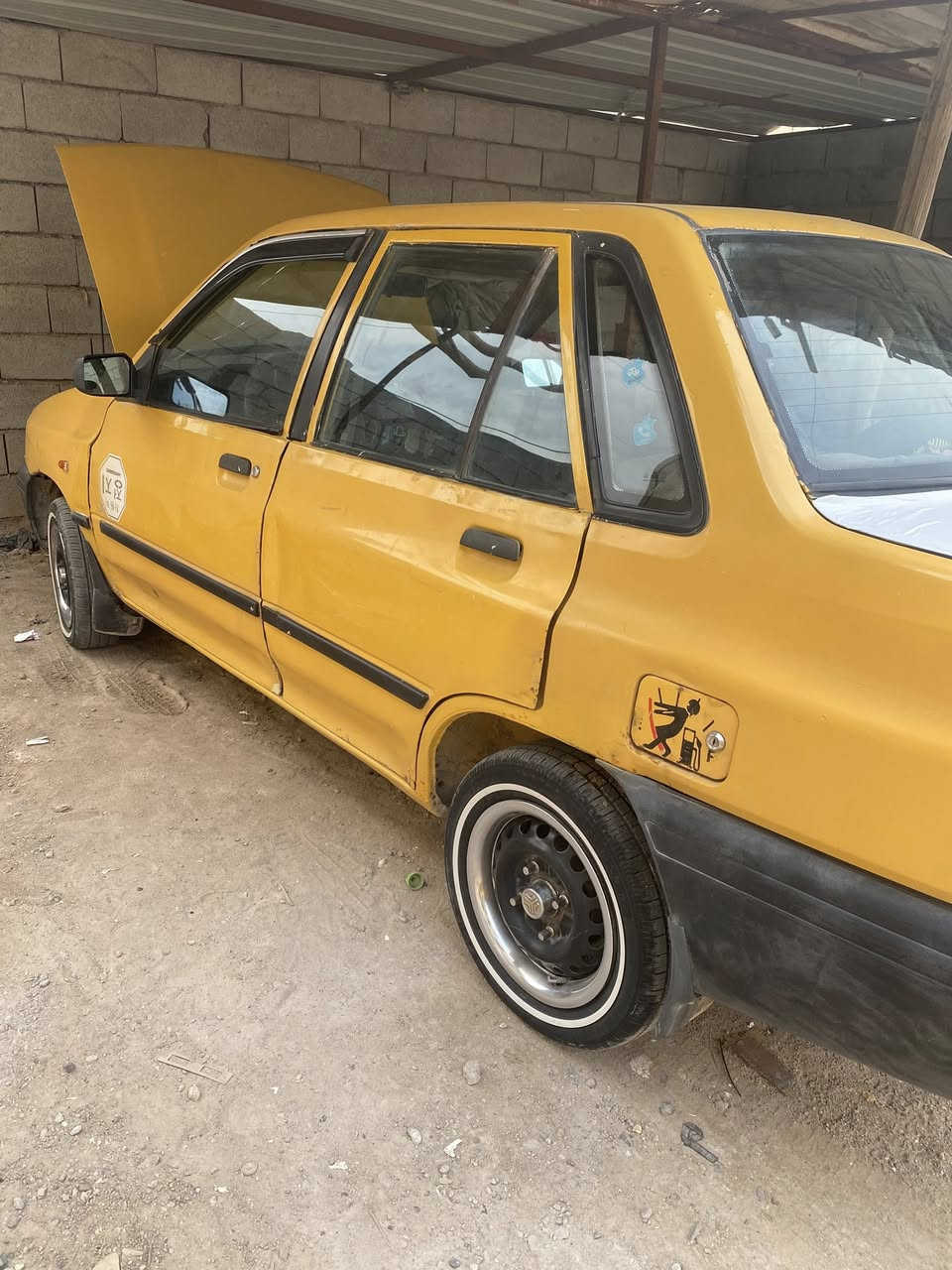 سيبا موديل ٢٠٠٩مكينه وكير وحددتيه وتخم تاير وبراكيت مابيه وي الخيسات ما بيه سنويته ٣٠مصفره هيه وغرامات سعره ١٦ ورقه ***********
