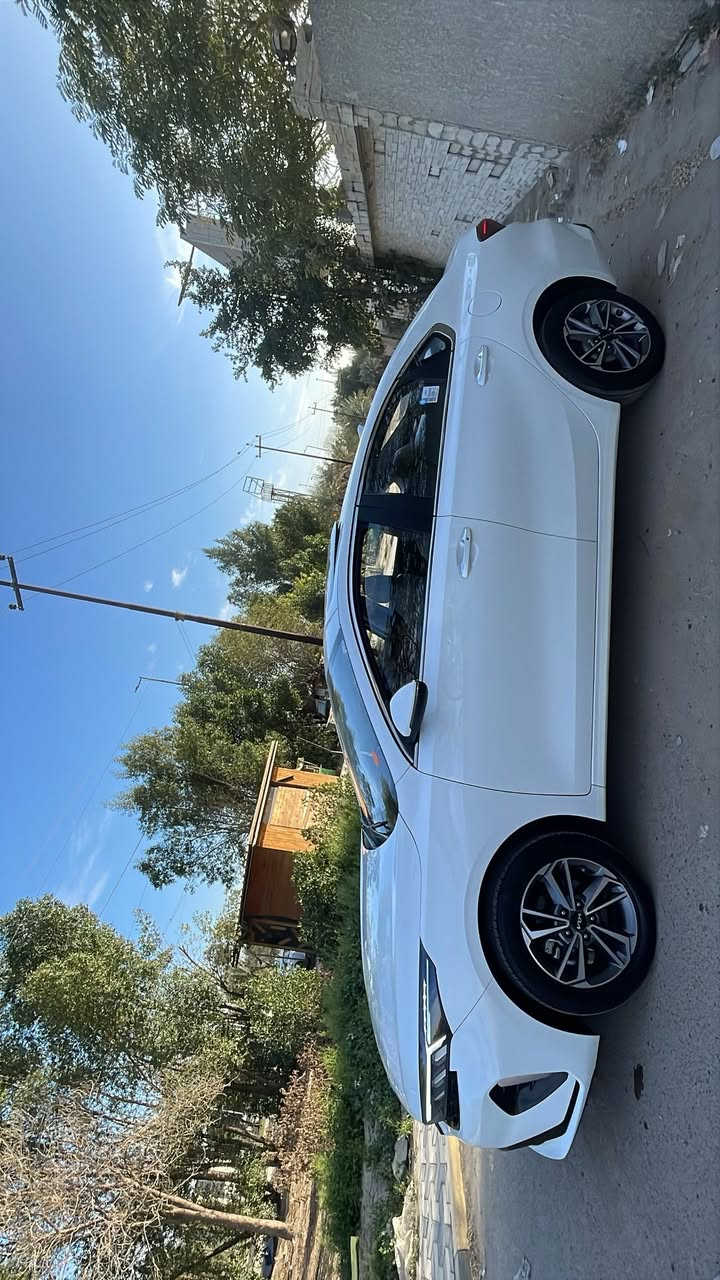 السلام عليكم 
بيع او مراوس 
K3 موديل 2022 مكفوله كفاله حته الدعاميات
فقط شكم رصعه بسيطه مال حصو مال شارع سونار السياره بلمنشور
فتحه
شحن واير لايس
بصمه 
كشنات جلد 
لد امامي خلفي 
لايت زنون
مانع انزلاق
تبريد قطعتين
شاشه جبيره 
لايت ماطور 
اشاير بلمري
السياره رقم اربيل الجديد بسمنه تحويل او وكاله 
السعر 135 وبيها مجال بسيط جدآ
العنوان بغداد البياع
***********
