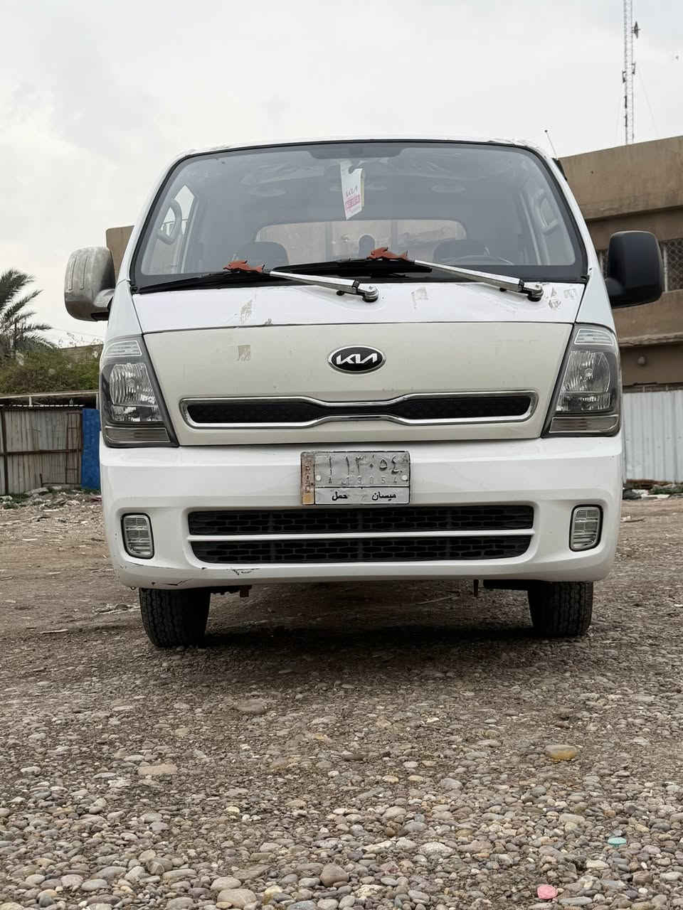 السلام وعليكم كيا حمل 2700 موديل 2016 السيارة  خير من الله كير مكينة شاصي كهربائيات جاهزة للاخير ب اسمي تحويل ثاني يوم بيهة باب السايق مبدل بلادي وطخة صغيرة جوة الربع بجم محدث للجمالية فقط رقم ميسان مشروع وطني مصفرة غرامات السيارة تاخذهة ربع متصرف عليهة الله شاهد مكاني بغداد البياع *********** اتصل وبخدمتك مكلف بلنشر
