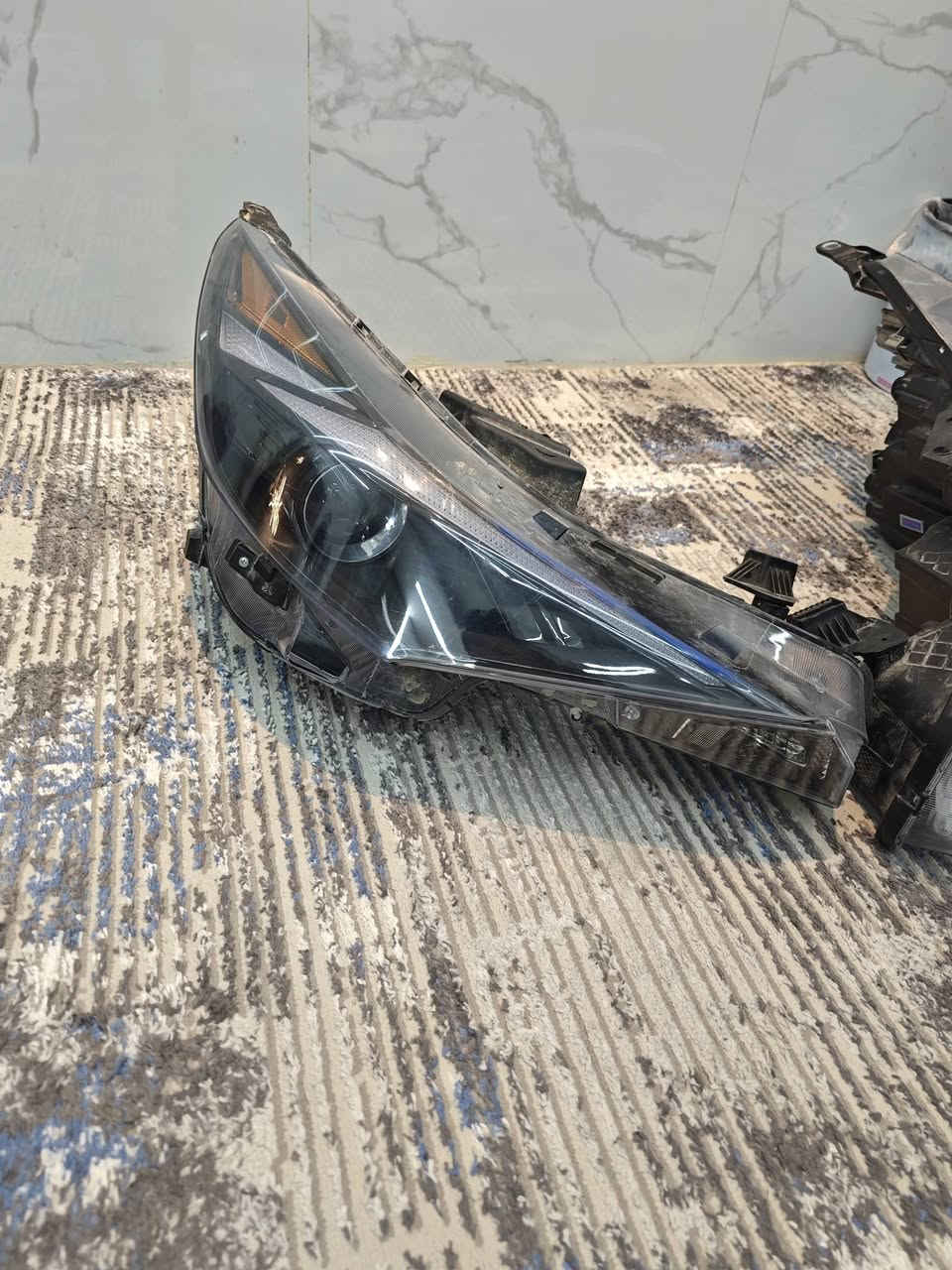 السلام عليكم لايتات النترا حديث للبيع مال تفصيخ بس كلش نظاف


**إذا كنت صاحب هذا الإعلان وتريد حذفه لأي سبب، رجاءا أرسل رسالة إلى الدعم الفني**