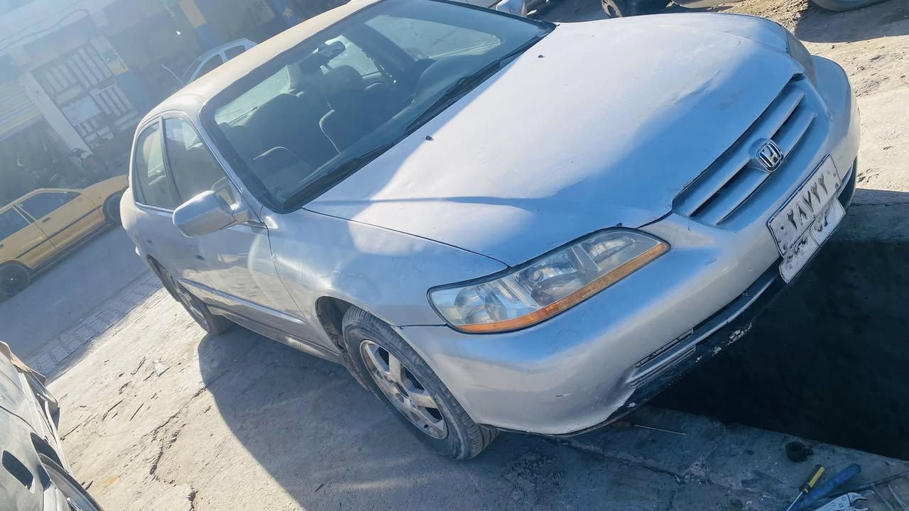 هونداي اكورد 2001.  
سياره جاهزه  ما بيهه نقص   بيع او مراوس ***********
