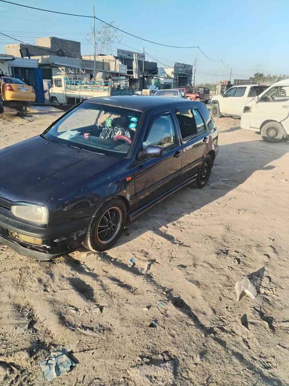 السلام عليكم كولف موديل 92 رقم بغداد    محرك 1800 كير عادي مكفولات تبريد شغال كهربائيات شغاله  سعر 40 وبيهه مجال عنوان بغداد بوب الشام رقمي ***********
