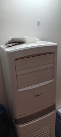 ألسلام عليكم سبلت كنتوري 3طن مستخدم شهر واحد بس سعره ٩٠٠ وبيه مجال حك ...