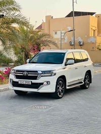 لاند 2013 محدث 2021 للبيع مستعجل سياره عام  07862037701 واتساب + اتصال