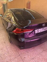 شباب لكزز مديل 19 فول للبيع او مراوس بكامري شكل جديد نوع السياره اي اس...