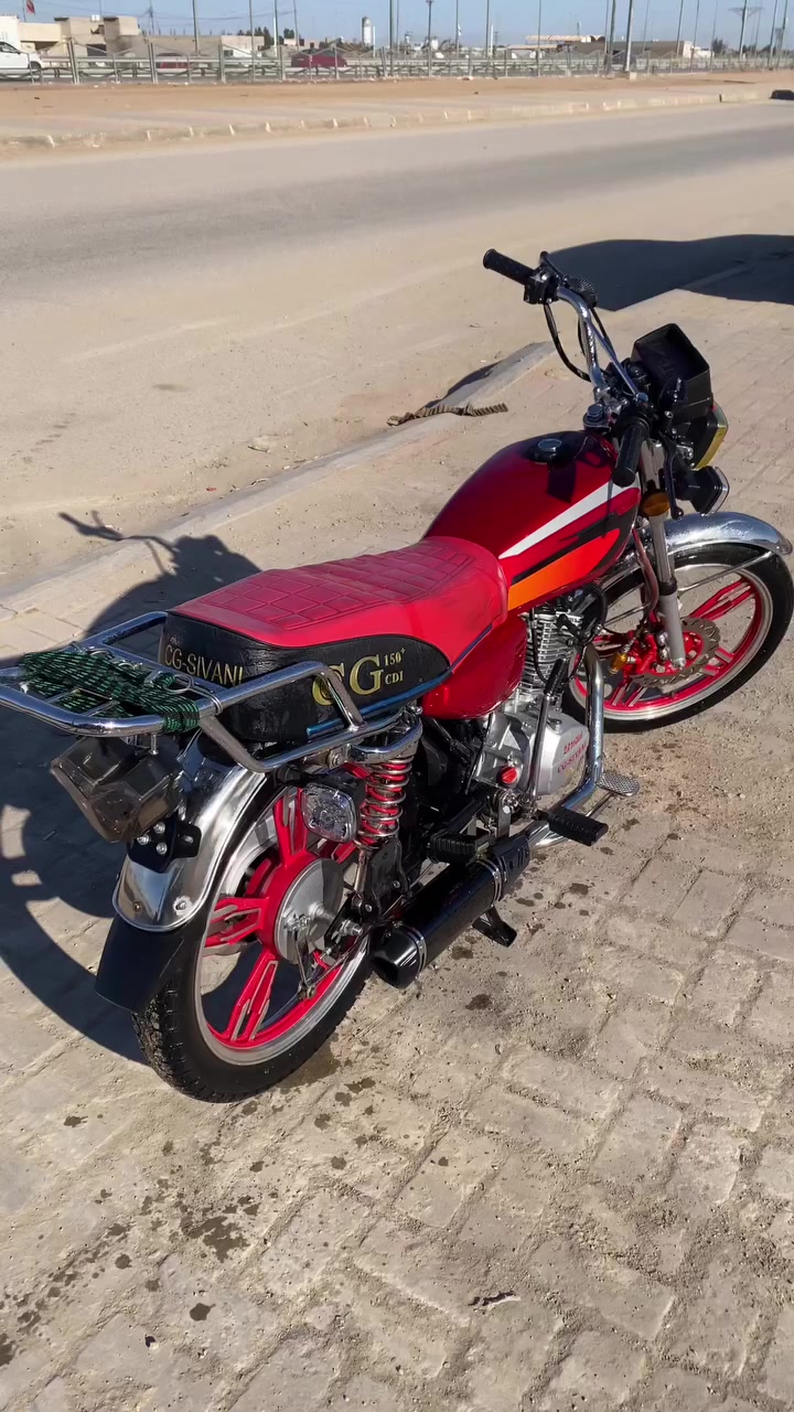 � للبيع دراجة سيفان 2025 🔥
🚀 الموديل: 2025
🏍️ المحرك: 150 cc
📄 الأوراق: استنساخ

💰 السعر: 750 (قابل للتفاوض)

✨ الدراجة بحالة ممتازة، مشي قليل، جاهزة للامتحان والدوام.
📍 للاستفسار والتواصل راسلني أو اتصل على الرقم الموجود
***********
