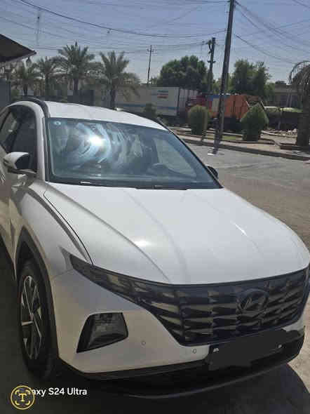 السلام عليكم
للبيع هونداي توسان 
موديل 2024 
ماشيه ٦ الف كيلو
السياره خليجية 
مكفولة 
فول مواصفات 
بصمة 
كشنات كهرباء
شاشة كبيرة 
تبريد ايباد 
شاحن لاسلكي 
سايد بريك كهرباء اوتو هولد 
تشغيل عن بعد 
وباقي المواصفات معروفة 
داخل جلد ابيض ومغلف الكشنات 
السعر ٢٢٥ ورقة 
العنوان بغداد للاستفسار ***********
