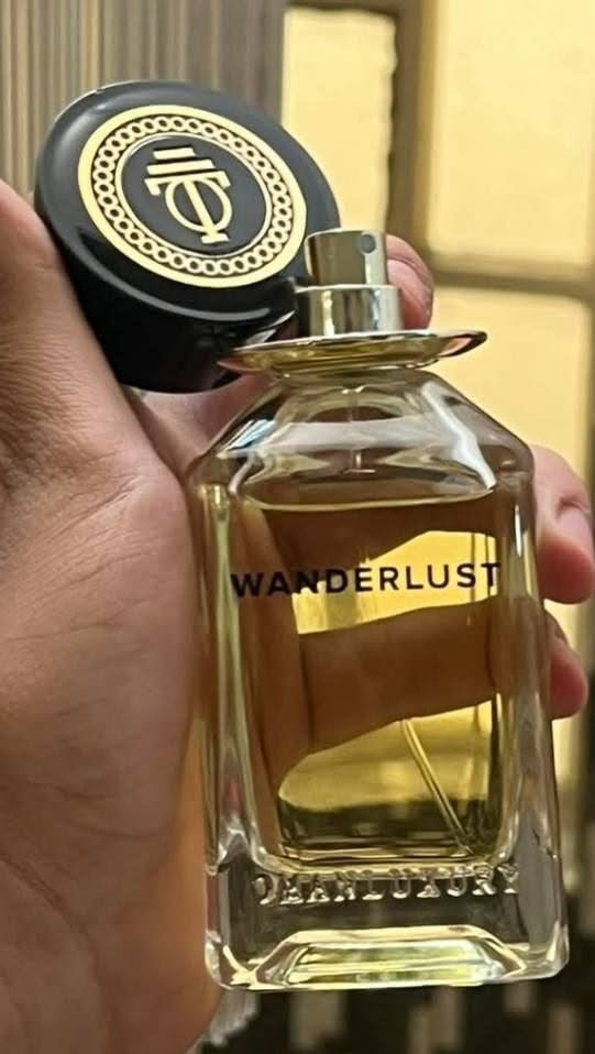 عطر عمان لكجري وندرلست اصلي مضمون شرط الفحص
العطر مستخدم كما واضح استخدام قليل جدا
العطر بدون علبة 
سعر العطر 195 مع التوصيل
للتواصل خاص او واتساب ***********
عنواني بصرة توصيل متوفر لكل المحافظات
