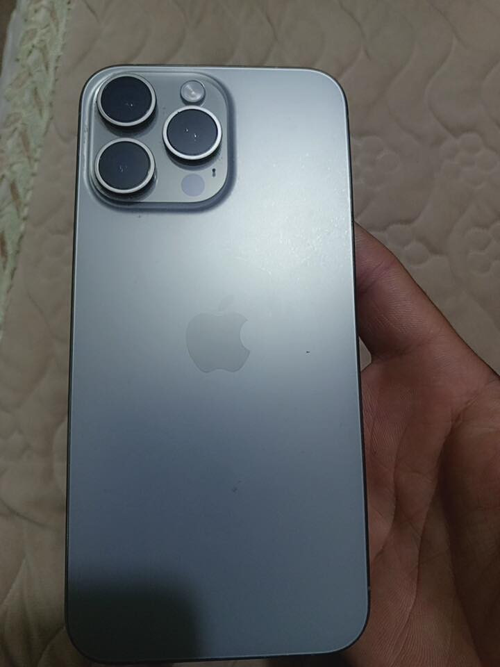 ايفون برو ماكس 15 للبيع 
ذاكره256 ضمان ماستر 
بطاريه 86 الجهاز كلش نضيف  ومابي اي نقص
السعر مليون و100


**إذا كنت صاحب هذا الإعلان وتريد حذفه لأي سبب، رجاءا أرسل رسالة إلى الدعم الفني**