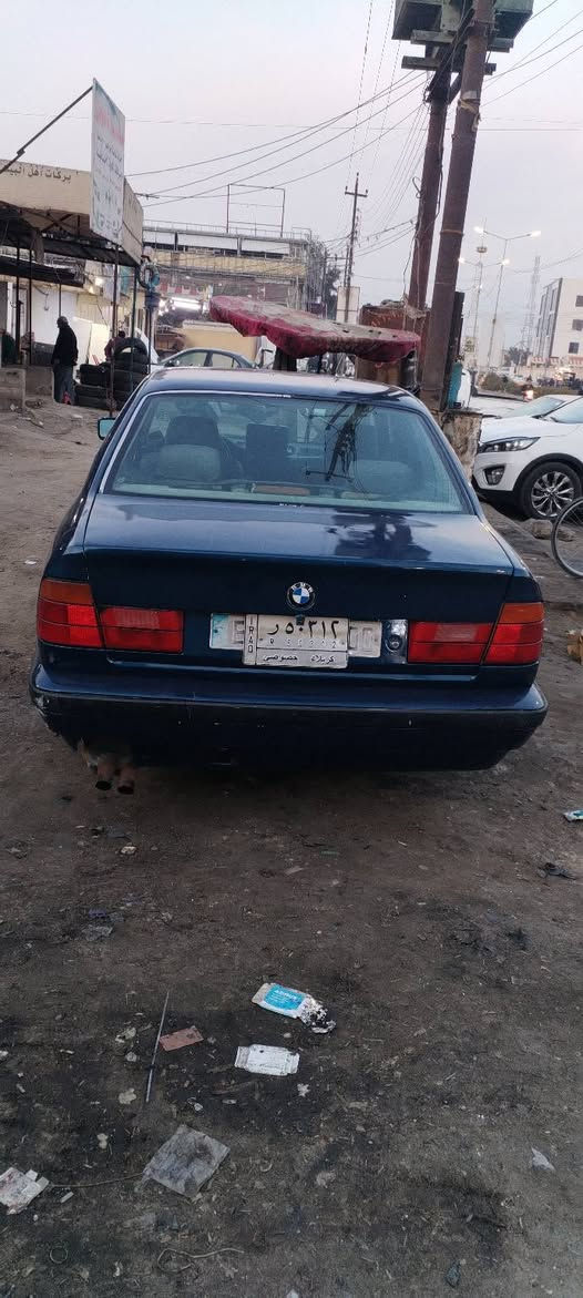 سلام عليكم  بيم 525مفتوح مكينه وكير كفاله حداده حلوه تخم تاير رقم كربلاء سنويه جديده 29 هزه جديده  تحويل شوكت مايعجبك شاشه كامره دواخل حلوات سنتر الوك تقفيل ورفع جام  سياره جاهزه سعر40 او مراوس حسب القناعه مكان سياره ميسان العماره ***********
