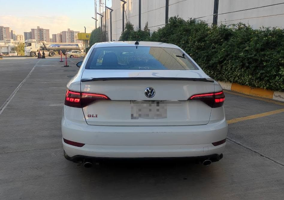 كولف جيتا بغداد ٢٠٢٠ ضرر صبغ قطعتين فقط بنيد جاملغ مكينه ٢٠٠٠ سياره جديدة وجاهزه مواصفاتالجيتا معروفه فول عده الفتحه بيع أو مراوس سعره ١٢٠ مكان فلوجه،، ***********
