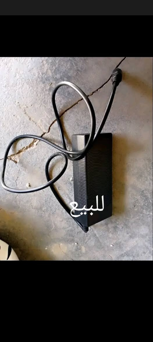 السلام عليكم للبيع سكوتر الكهربائيه جديد ليس مستخدمه بعدهي غراضهة والفلين مالته  تتحمل اوزان كبيرة سريعه الشحن كامله مامستعمله عنوان النجف هاتف‏‪***********‬‏ اخوان مستعجل على بيعته
