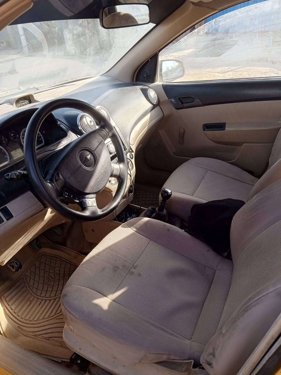 افيو 2010
سنويه لل 2030
مكينه مفتوح كير عادي
الرقم نجف دولي بأسم ولد من الرميثه
*********** 
السعر (47 )
