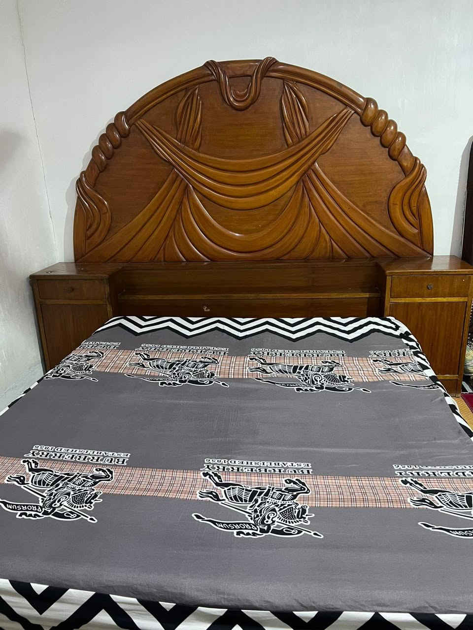 غرفه للبيع السعر700بيها مجال مكاني بغداد المحموديه


**إذا كنت صاحب هذا الإعلان وتريد حذفه لأي سبب، رجاءا أرسل رسالة إلى الدعم الفني**