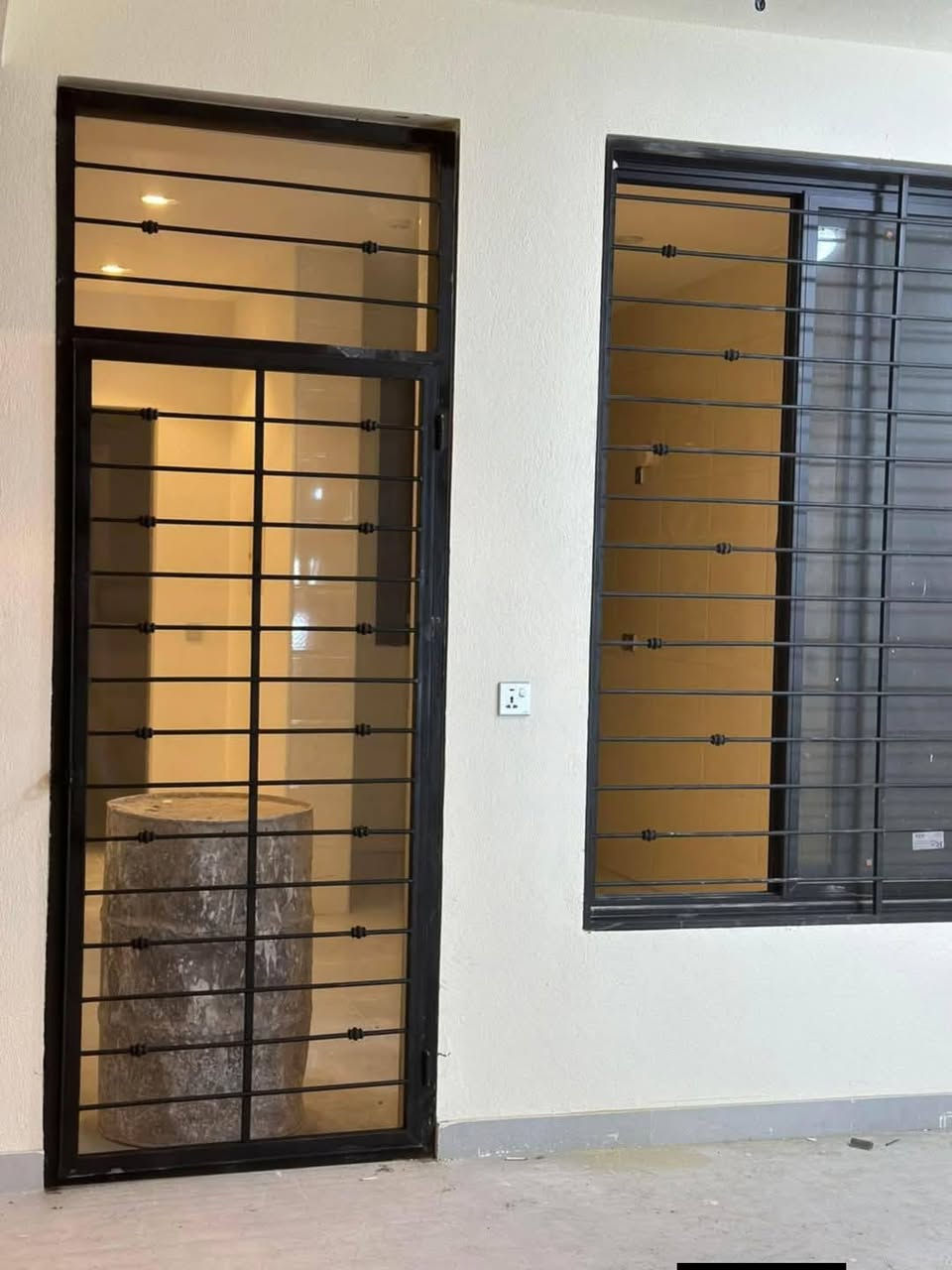 تجهيز كافة المنازل والسكلات باسعار مناسبه جدااا

🏠🚪 أناقة تحميك… وجودة تكمّل بيتك! ✨🛡️
📞 ***********  واتساب
إذا كنت تبني بيتك الجديد أو تفكر تجدّد أبواب منزلك، إحنا نوفر لك الخيار الأمثل بأعلى مستوى من الجودة والأناقة 🌟
مو بس أبواب، وإنما تشكيلة متكاملة لكل ما يحتاجه بيتك أو مشروعك من أبواب، شبابيك، محجرات ، سقائف كي سبان، والكرفانات وبمواصفات تجمع بين المتانة، الجمال، والاستعمال العملي ✅
مجموعة مميزة منالأبواب الخارجية والداخلية بتصاميم عصرية تجمع بين الفخامة، المتانة، والأمان 🤍🔒
وكذلك نوفر شبابيك عصرية تضيف لمسة جمال وتهوية مثالية، مع محجرات عملية تناسب مختلف الاستخدامات، وسقائف كي سبان المتينة للمشاريع والمساحات الواسعة، إضافة إلى الكرفانات الجاهزة بجودة عالية وتصاميم عملية تلبي احتياجاتك بكل كفاءة 🏡🏗️
🌟أبواب خارجية مصفحة توفر حماية عالية ولمسة أنيقة لواجهة منزلك 🚪🛡️
🎨 أبواب داخلية راقية تضيف جمال وفخامة لكل زاوية في البيت ✨🏡
🪟 شبابيك متينة وأنيقة بتشطيبات عصرية تناسب مختلف التصاميم
🏠 محجرات عملية بتنفيذ مرتب وجودة تضمن الراحة والاستخدام المثالي
🏗️ سقائف كي سبان قوية ومناسبة للمخازن، الورش، والمساحات الكبيرة
🚛 كرفانات جاهزة بتصاميم عملية ومواصفات تلائم احتياجات السكن أو العمل
✅ جودة مضمونة في كل منتج 💯
⏳ التزام دقيق بمواعيد التسليم 🚚
💫 تصاميم حديثة ومتنوعة تناسب جميع الأذواق 🌈
📌 موقعنا: بابل – حله مركز 
📲 للطلب أو الاستفسار، راسلنا عبر الزر أسفل المنشور أو اتصلوا على الأرقام التالية 👇
📞 ***********  واتساب
📞 *********** واتساب
🌟 اختَر الجودة اللي تستحقها… وخلي الأناقة والأمان يبدأان من أول خطوة! 🔐✨
