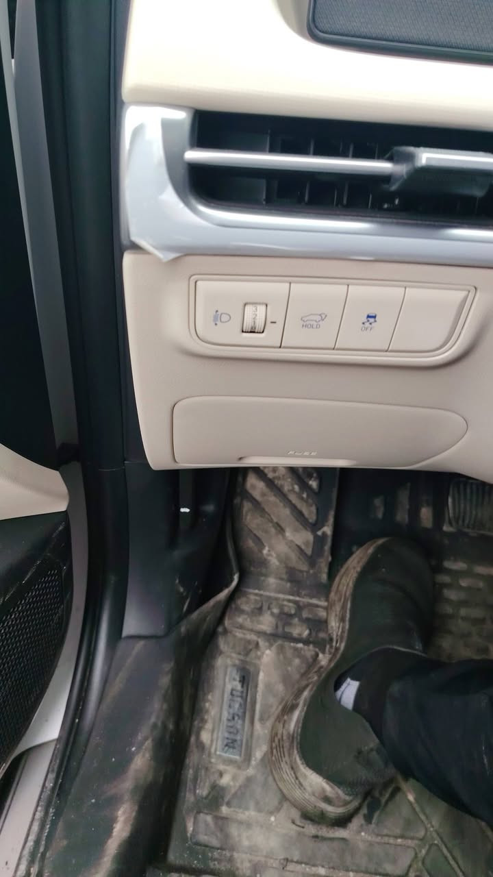 سلام عليكم توسان خليجي
مديل 2025 زيروماشية 3000
فول مواصفات صورهة موجودة
سعر 232قفل قفل
رقم ***********
