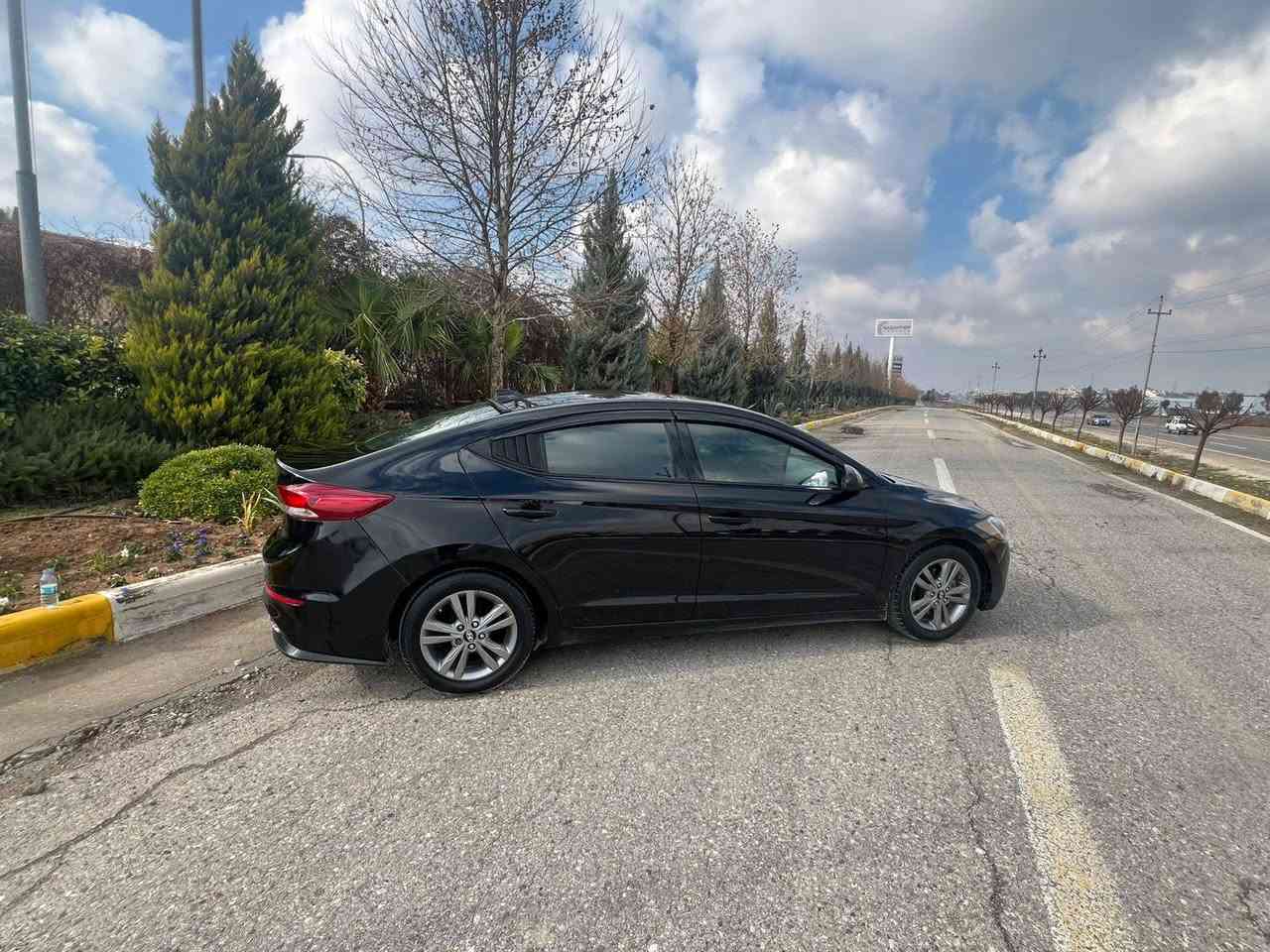 السلام عليكم...النتراا امريكي رقم اربيل سنويه جديده بااسمي شرط التحويل والوكاله..كابون بانزين..حجم المحرك 20 مامفتوح بالكارتون بدون صرف بدون نفخ بشرط الفحص..السياره فول مواصفات عدا السلايت..بدون تعديلات بارد بدون رصعات بدون دواخل بشرط.. بيها صبغ فقط بوند صبغ رش..اثر قشط..السعر 125 العنوان موصل الايسر حي المزارع طريق دوميز مدخل جامع القادر مقابل مستشفى السلام..*********** يوجد واتساب بالرقم..
