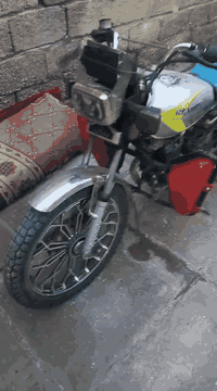 دراجه البيع 25 رقم 07706895687 العنوان بغداد ايي ستفسار يتصل