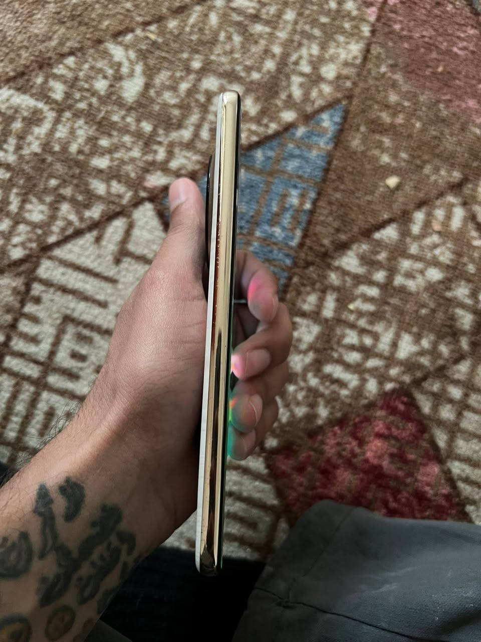 السلام عليكم ريلمي 14 برو بلس الابيض جديد زلغ مابي ذاكرة 512
ورام 12 الكامرا 200 ميكا بكسل الكامرا مالته عضيمة 
يتغير لونه بل جو البارد يصير ازرق 120 فريم
رايده 450 
مكاني بغداد حي اور 
***********
