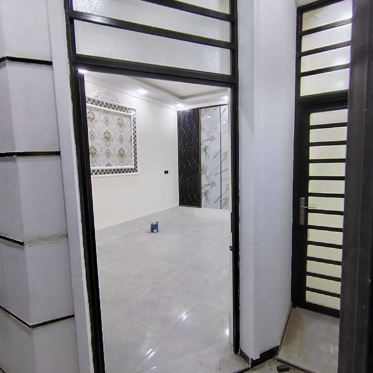 السلام عليكم 
♦️يتوفر مشتملان للبيع 🗝️ في منطقة الخاجية  قرب شارع 40 و مدرسة النوافل 
♦️البيع نقداً أو مبادرة
♦️المساحة 100م
♦️عرض الشارع 12م/متكامل الخدمات 
♦️بناء متكامل وبمواد ذات جودة عالية
♦️يتكون من طابقين ويحتوي على 3غرف 
♦️للاستفسار📞***********-***********
