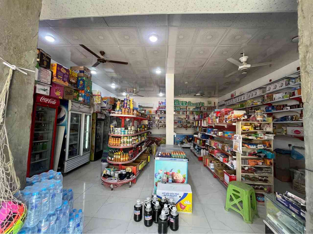 سوبر ماركت للبيع او للأيجار مكانه شط العرب الصالحيه على الشارع العام قرب الحسينية الرضويه المحل متكامل وجاهز تجي وتكعد بي البيع بسبب عدم التفرغ اما السعر حسب الجرد تجي ونجرد كدام عينك وتشوف شغله 
***********
*********** البصرة, العراق
