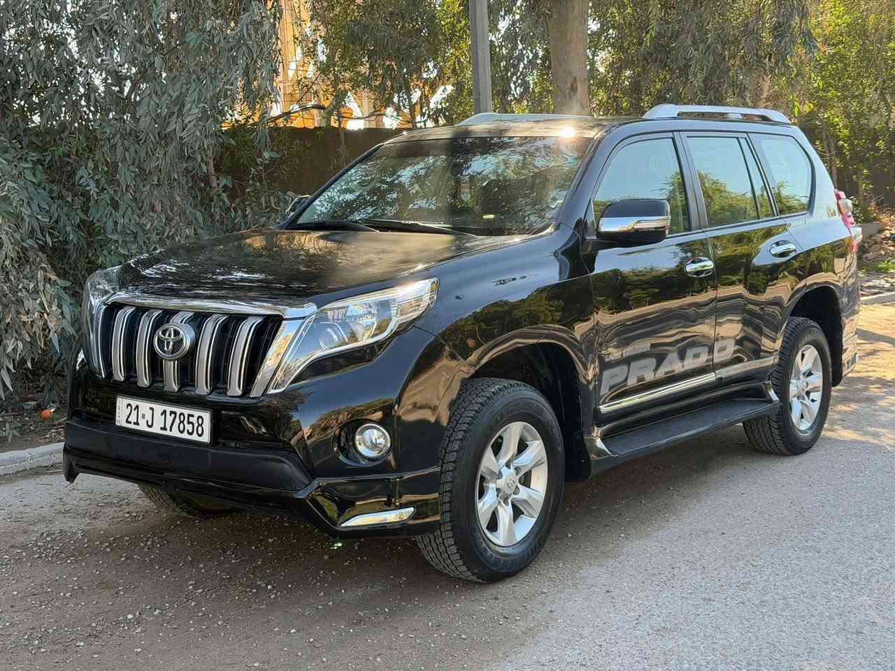 السلام عليكم برادو موديل 2011 معروضه 182 وبيه مجال بسيط رقم سلمانيه باسمي سنويه هزه كله جديد تحويل مباشر مكينه 2700 تبريد ثلج سياره صدر امامي خلفي جديد تخم تاير جديد سياره جاهزه كل نقص مابيه مواصفات سياره 7 راكب 3قطع تبريد فور ويل شاشه كبيره مري شفط اشاير بلمري وبعد بيه هواي مواصفات ((((( سياره بيه صبغ جاملغ امامي + نص بنيد كلير بدون دواخل )))) مكان سياره بغداد الاستفسار *********** خاص مغلق شراي يتصل يالله
