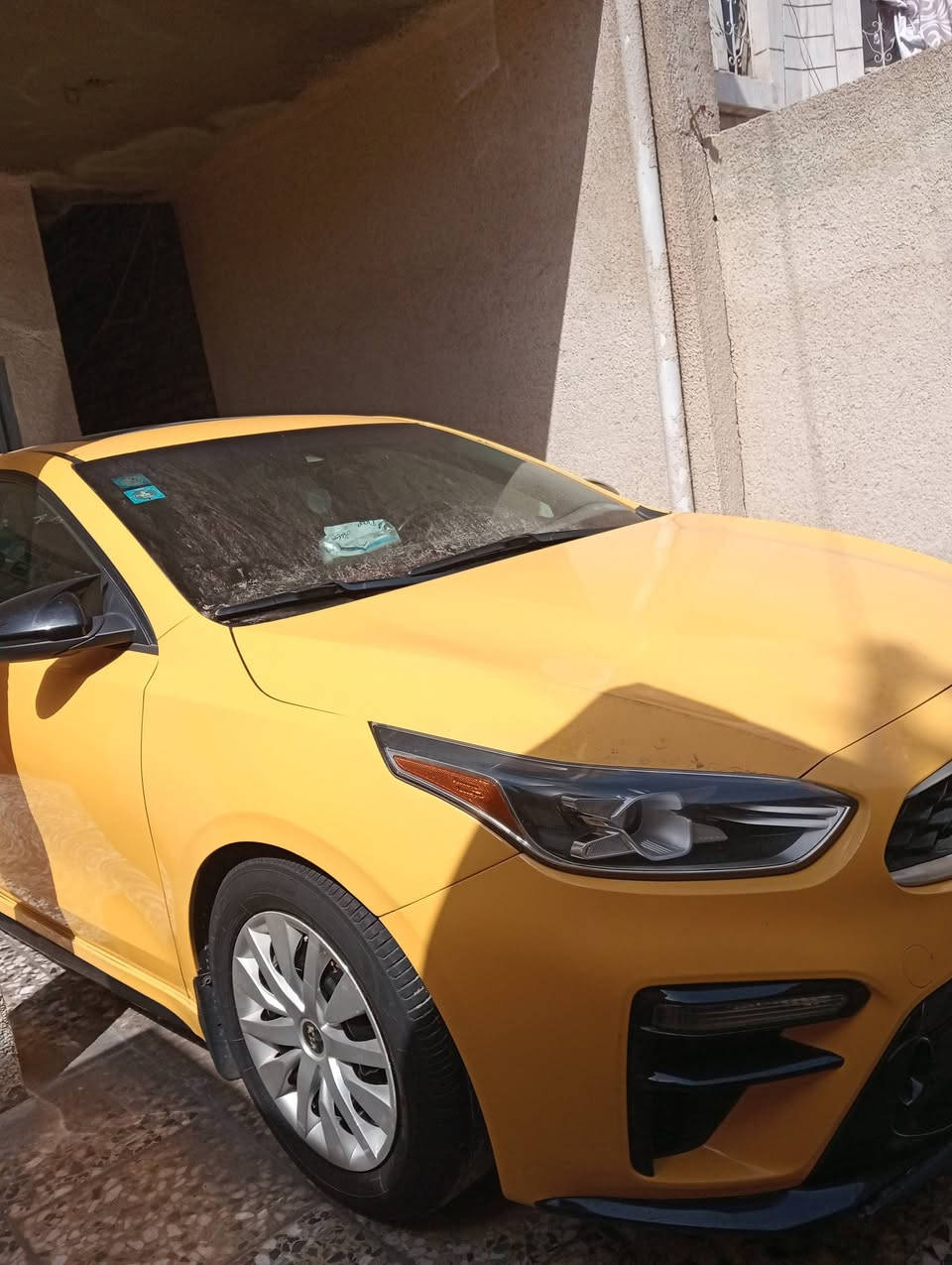 السلام عليكم اخوان فورتي فول واحد على واحد وارد امريكي  موديل 2021  بغداد مكينة 1600تيربو جانت خصوصي وحولته تكسي  سيارة باسمي مصفرة هيئة وغرامات  رقم بغداد مواصفات فتحة بصمه تشغيل بصمة ابواب كشن كهربائي جلد تدفئة وتبريد قطعتين بالكشنات والاستيرن دبل كزوز شفتات ستيرن صور الحادث والتفاصيل كلها بالمنشور تبديل قطعة وحدة بنيد والباقي كلها ليبل واحد ماشية 79 الف السعر 137مكان السيارة بغداد البياع رقم الهاتف *********** وتحياتي للجميع
