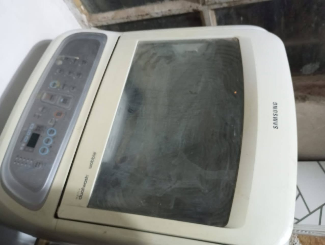 مساء الخير والعافيه 
غساله اوتوماتيك جبيره تشيل بطانيه جبيره بالغسل شغاله واخت جديده مستخدمه قليل كلش كلش فقط التوقيت مخربينه ميعرفوله يعني انتو تكدرون اتعدلون توقيت مالته ب350 وبيه مجال بسيط


**إذا كنت صاحب هذا الإعلان وتريد حذفه لأي سبب، رجاءا أرسل رسالة إلى الدعم الفني**