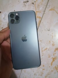 ايفون ١١ برو ماكس • تبديل • ب١٣ عادي