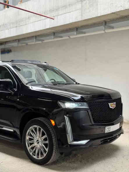 السلام. عليكم. 
Cadillac escalade 2023  600
فول مواصفات  لكجري بريميوم 
بانوراما
كاميرا اماميه 4k 
٣٦ سماعه. 
‎حساسات 360 
٥ كاميرات 
شاحن لاسلكي 
لد داخلي متغير 
داتاشو عداد امامي
جنطه كهرباء +حركه. القدم 
العداد ٣٥ الف
حادث موضح بالصور 

جاملغ وبنيد بدون دواخل وجاملغ خلفي جزء صبغ 

مكاني بغداد حي الجهاد 

السعر مناسب جدآ

للاستفسار ***********
