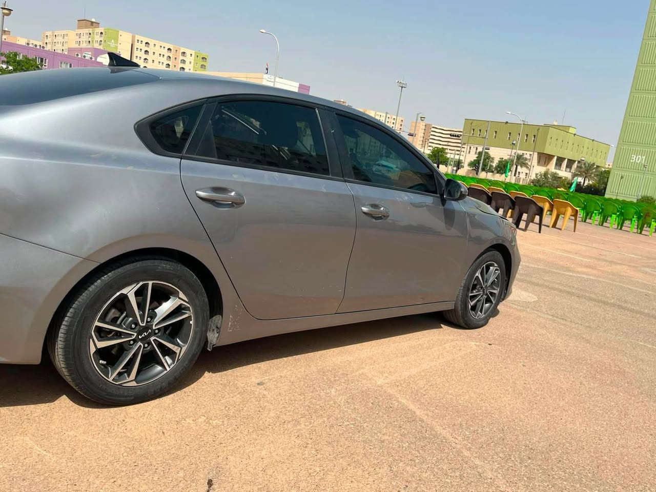 سلام عليكم هاي العروس للبيع فورتي لون سلفرنص مواصفات مكينه 2000دوش مديل 23 حادثه كلش بسيط ليبل واحد بدون تبديل جديدة احله من صور دخول جديد ترقيم جديد ورقم شبه مميز السيارة مابيها ولا قطعة تبديل تحويل ثاني يوم هزة جديدة وسنويه جديدة لل٣١ السيارة دون تبديل  شواصي لغود  مكفوله من التبديل كله عوضه الشركه السعر152 وبيها مجال حك الجيه صور الحادث مرفقه بالمنشور    السيارة احلى من الصور مكاني بغداد الاعظمية حي تونس  للاستفسار ***********
