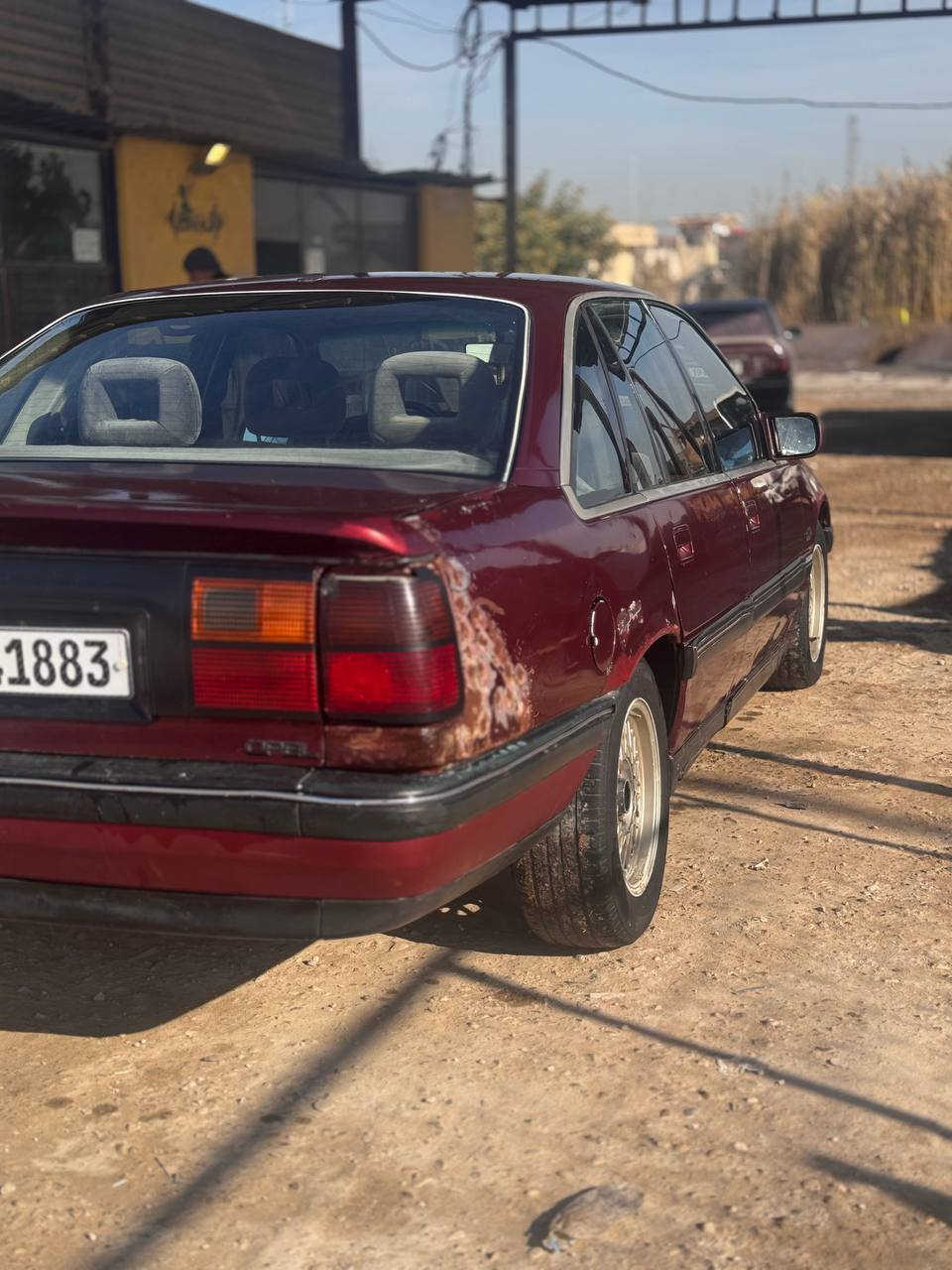 السلام عليكم اوبل سيناتور  1992 للبيع 
رقم نينوى 12جديد تحويل مباشر سنويه لل2028
محرك كير ياباني محور حاويه ستوني شاده 3000
حداديه جديدة كهربائيات كله شغاله  
السعر 38ورقه وبيها مجال مكان النجف رقم الموبايل 
***********
