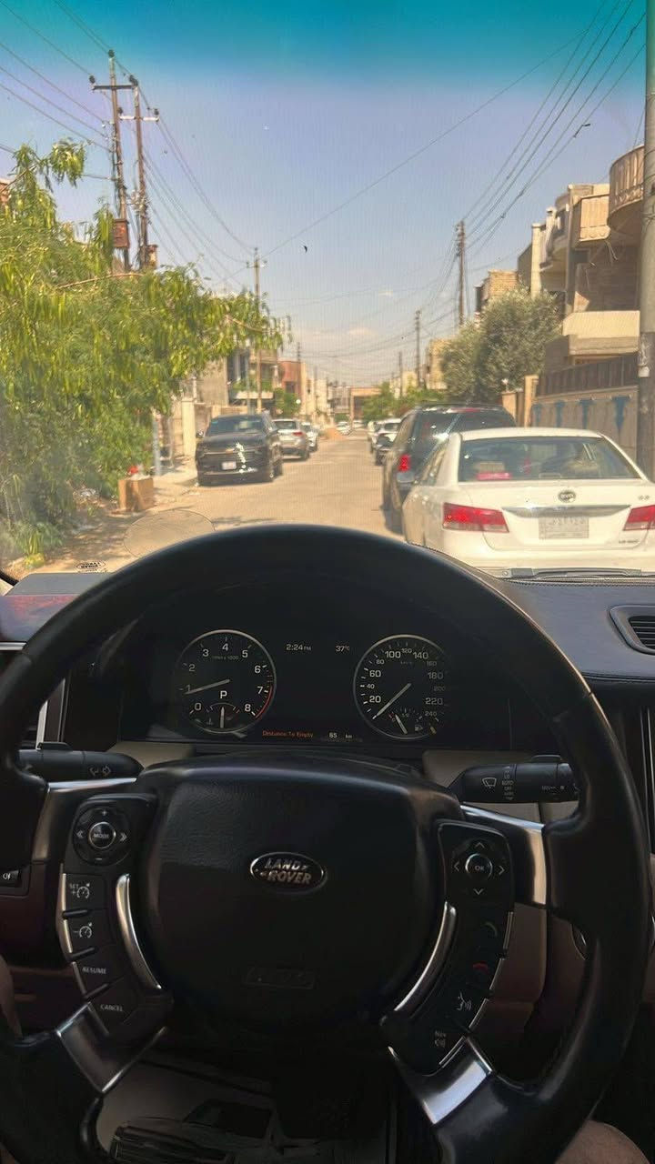 رانج روفر 202 فوك
للبيع او المراوس
شركة سردار فول مواصفات للأخير
مكفولة كفالة عامة
كير ومكينة العادي مو سوبر 
بدون صبغ
شاشة صحراوي ديجتال
كشنات جلد تدفئة تبريد
جميع الكشنات كهربائية 
فتحة وخزن ميموري
 كاميرا٣٦٠
DVD  ياخذ 6 اقراص
سايد بريك بصمة
دبلات تصعد وتنزل
مري شفط
نظافة  100 % 
وبعد بيها مواصفات
رقم اربيل
تخم تايرجديد
السيارة صفر مسج
اي نقص مابيها
صيانة بالشركة
مكان السيارة الجادريه 
الاتصال على الرقم
*********** بغداد, العراق
