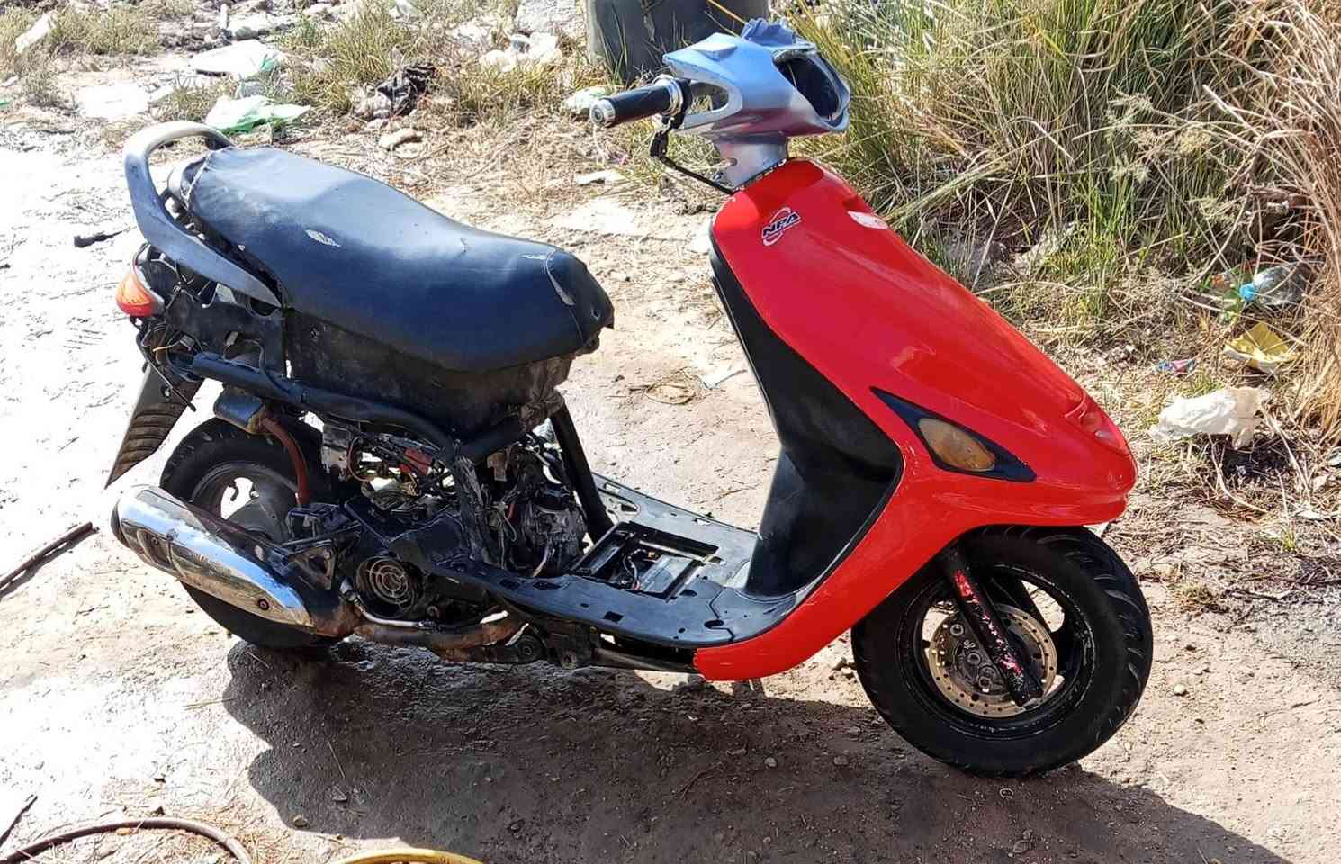 السلام عليكم شباب دراجه فراشه فحل محرك امجفت استوه كله اصلي دراجه شغاله نظيفه سعر 250 وبيها مجال للطيبين مكاني النجف هذا رقمي ***********
