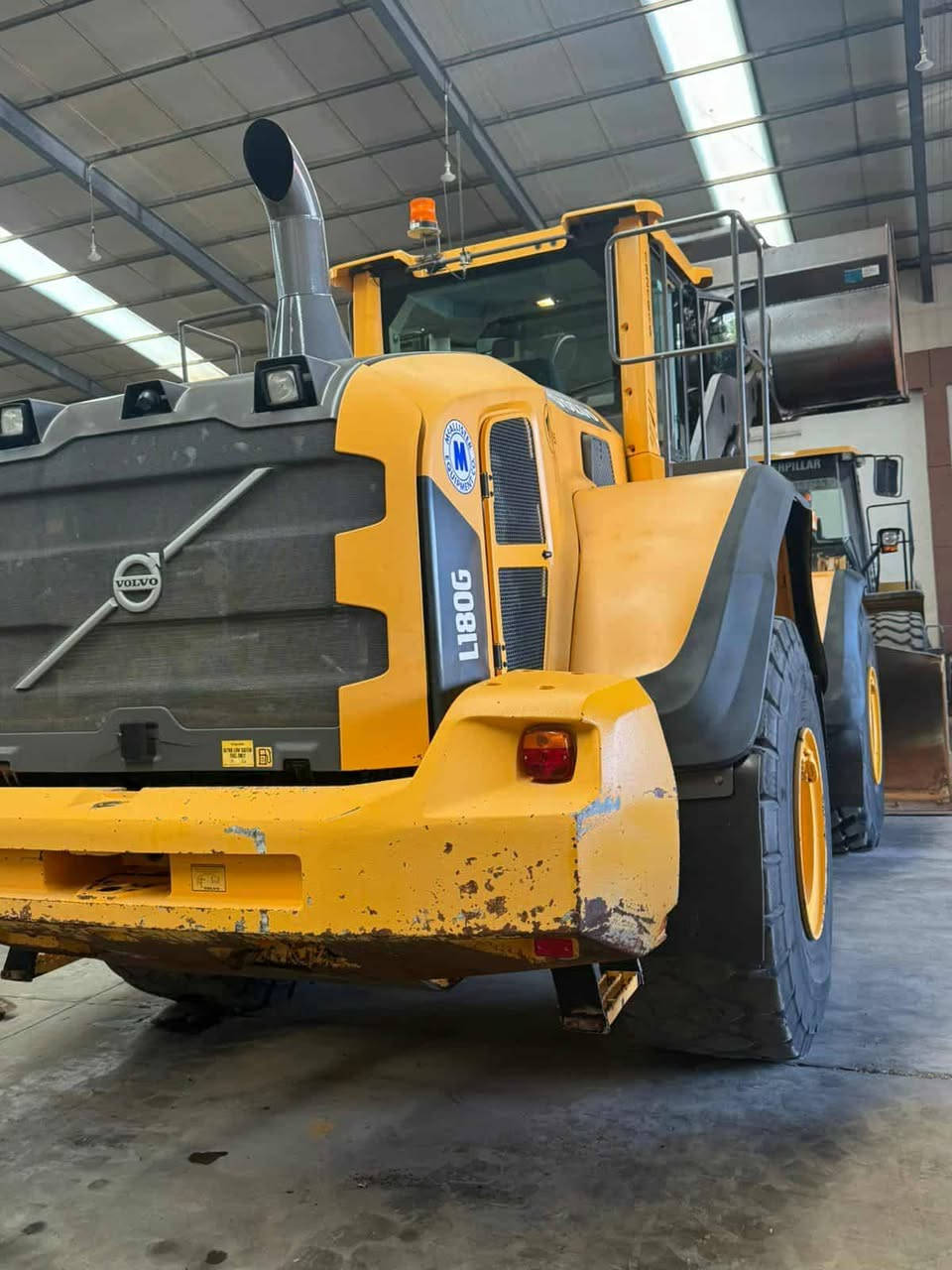 شؤفار ڤالڤؤ بؤ فرؤشتن للبيع حجم 180G موديل 2013
زؤر خوينه همو گيني بشرته رقم تليفون ***********
