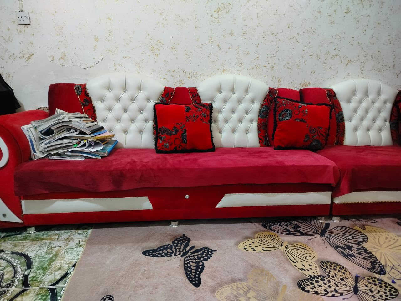 السلام عليكم قنفات للبيع مثل مموضوع بالصورة الخشب مالته تزكام والاسفنج مالته الاصلي

الي يعجبه يراسلني خاص لو يخابرني ***********
