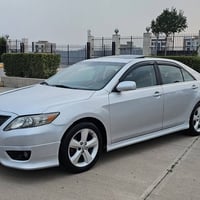 كامري 2010 • فول سبورت • ٤ تاير نوێ