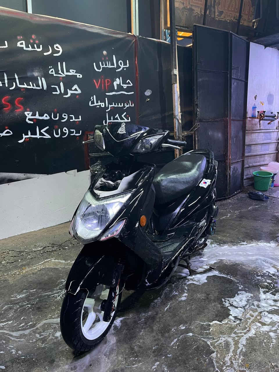 سكنس لد مزوعةة تزويد⚠️.
مبدئيا الدراجة غالية والسبب غراضها ف الي ميعرف بيهن رجاءا ليدخل عليها يعبر المنوشر اكون الكم ممنون♥️.
لدات زرع❤️،
اشاير لد امامي خلفي♥️.
كلجات مختلفات دوشي وامامي رياضي ماركهtfl مروحه بلاد❤️.
صالنصة رياضي بوشتين اصلي❤️.
كهربائيات من الطول للطول شغالة عداد ورون وطوافة وغيرها كله شغال♥️.
كور بصمة💙.
بوشة مشيفة مال حاَوية ٥٩
ذراع رياضي طويل❤️.
دشلي رياضي💙.
سلف رياضي❤️.
نوزل 8 زروف اصلي♥️.
جويتر حجم ٣٢ ⚠️.
كوع جويتر ماركة الارنب ويه الجوين حجم ٣٤⚠️.
الدراجة كدام عينكم والكلب الامامي موجود🖤.
وبعد بيها هواي سوالف نواعم💞.
الدراجة ادامة دورية كل اسبوع، دهن فلتر شوتة بلك اصلي ngk كل اسبوع ويومين💙.
الدراجة ماحجيلكم شنو الشلعة وشنو معدلها مخيفة. يكفي تفاصيلها وسعرها جدا قليل بل نسبة للغراض الي بيها💞.
م / الدراجة بس يكعدن كفراتها عدل يتطبكن ترجع وكاله لكن ماعندي وقت الها ونصبتها كدامكم واني خادم💙. 
التواصل خاص او واتساب
***********
