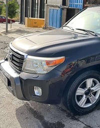 بۆفرۆشتن. ⚜️🖤⚜️للبیع  تۆیۆتا لاندکروز 2012 مواسەفات GXR   فول مواسەفات...