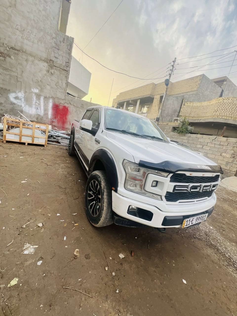 سلام عليكم فورد f150 LARIAT فول مواصفات 2019 مواصفاتها معروفه كالاتي بنوراما ع طول السقف كشنات خزن ميموري تدفئه تبريد تحكمات قياده جـبلي + سبورت + نورمال + بعد اكو تحكمات مخرج كهرباء خلفي + مخرج كهرباء داخلي 2 وبعد مواصفات الاريت معروفه رقم بغداد مميز بسمي مكاني بغداد الجزيره السياحيه السعر 260 وبيها مجال لطيبين ***********
