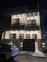 للبيع مشتمل مساحة 108م بناءحديث درجة اولى في زيونة  الواجهة 7م        ...