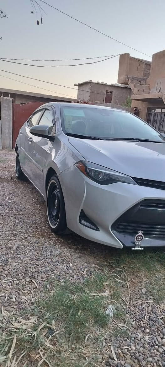 للبيع كورلا 2019
Le
لون رصاصي سلفري 
سياره موصفاتها 
شاشه 
كامره دواره 
تحكمات ستيرن 
رادار امامي 
حساسات خلفيه 
رقم بغداد بأسمي 
موصفاتها المعروفه 
حادثها ربع بنيد وجاملغ 
اكفل شاصي لغد ايرباك 
بيدون ايرباك وبيدون دواخل كلها 
مكفوله 
ماشيه 85 حقيقي 
السعر 138وييها مجال بسيط 
مكاني بغداد حي الخضراء مقابيل العامريه
***********
