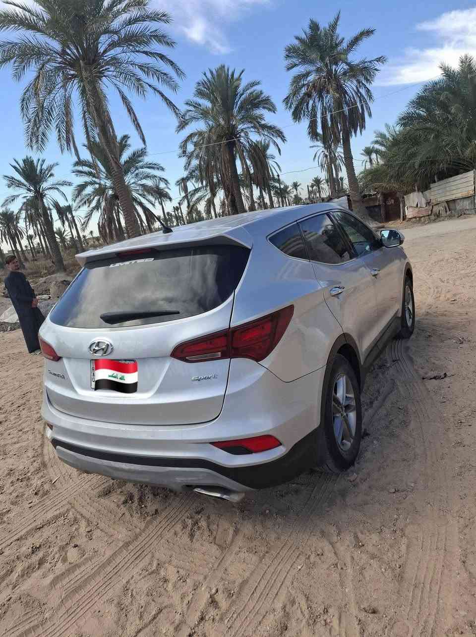 السلام عليكم سنتافي ٢٠١٨ وارد أمريكي ٥ راكب لسياره جاهزه من تبريد تدفهه كهربايات كلهه شغاله مكينه كير خير من الله رقم بغداد بسمنه سنويه ل٢٨ المكان بصره قضاء المدينة *********** السعر ١٥٠ وبيهه مجال
