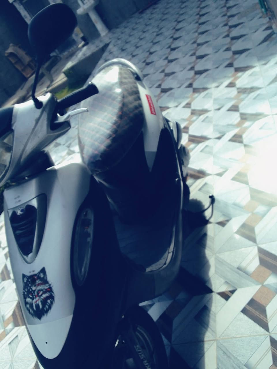 سلام عليكم دراجة للبيع دراجة مثل ما موضح بل صور وبعد احلى كهربائيات كلهة شغاله سعر 350وبيها مجال مكان رمادي جويبة اتصال على رقم متواجد واتساب بس ***********
