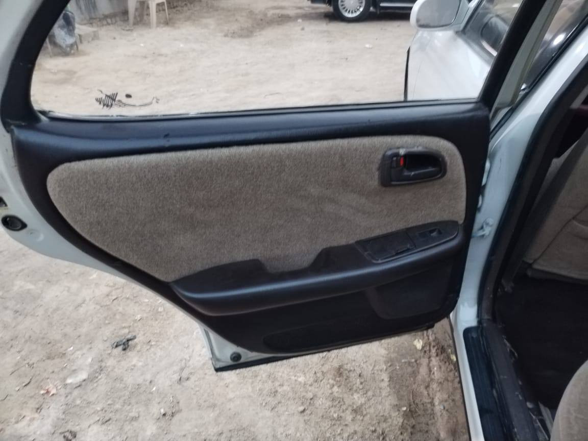 سلام عليكم 
كرسته للبيع لون ابيض صدفي مديل 93 بغداد بسمي
مشروع وطني شرط التحويل 
سياره مكفوله ظربه والكص و نقل جثه 
و  العيب الشرعي  مصبوغه عام جماليه 
مكينه ٢ ونص خير من الله جدد 
غرفه دشبول بطاين كاعيه شوف العين كله جديد 
حداديه امامي خلفي جديد شرط طوبه بشارع 
تبريد وي سويج ثلج
كهربائيات كوله شغاله مابيه كلوب نقص سنتر لوك ريمونت 
سياره مال جناي وجاهزه وجديده
مكان سياره ناصريه سوق شيوخ 
السعر (72) وبيه مجال بعيوني 
هاي تفاصيلها السياره لا تجيني وتسألني شبيه ما بيه 
تشوفه غاليه عليك اندعينه برزق وكلشي موجود بسوك 

***********

وانا برسم الخدمة واشوفكم بخير وسلامة 🫂🤍
